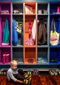 Детская цветная гардеробная комната Северодвинск