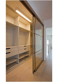Линейная гардеробная комната с дверями купе Северодвинск